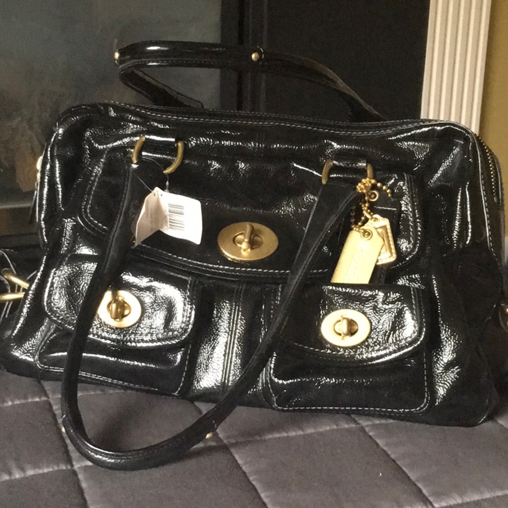 NWT Coach Legacy 13051 Black Patent Peyton Limited